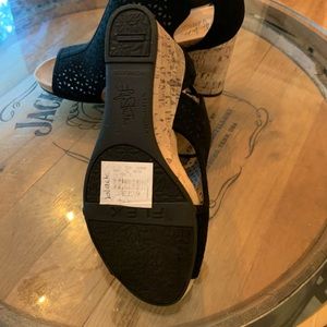 Life Stride Shoes - Black wedge sandals Life Stride Shoes - Black wedge sandals